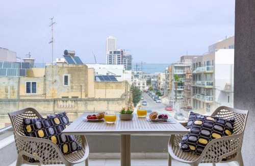 Swieqi Apartment | Luxurious, Spacious Apartment in Swieqi