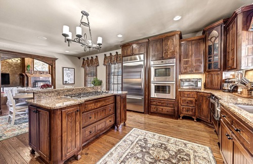 Bentonville House | Luxurious & Spacious Bentonville Custom European Home- New Remodel-w/Oasis Pool!