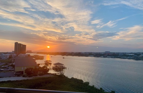 Orange Beach East Condo | Luxurious, spacious 3BR, fabulous views of the Gulf, Ole River and Ono Island