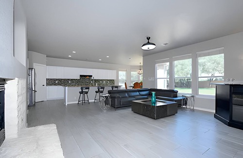 Wetmore Villa | Luxurious & Spacious 5-Bedroom Villa in Vibrant San Antonio