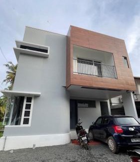 Kumbalam House | Luxurious studio House 1