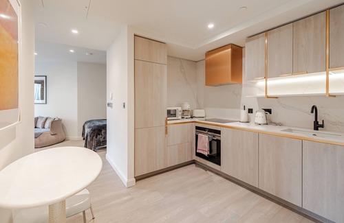 Canary Wharf Apartment | Luxurious studio in Canary Wharf