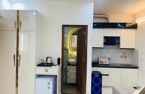 Greater Noida Apartment | Luxurious studio Near Expo Mart in Greater Noida