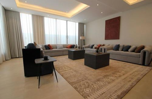 Riyadh Apartment | Luxurious suite with a terrace overlooking KAFD
