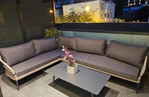 Budva Apartment | Luxurious Three - Bedroom Apartment Few Steps From Old Town in Budva