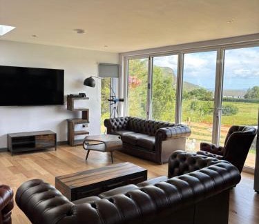 Portree Apartment | Luxurious, Unique & Elegant Cottage in Portree