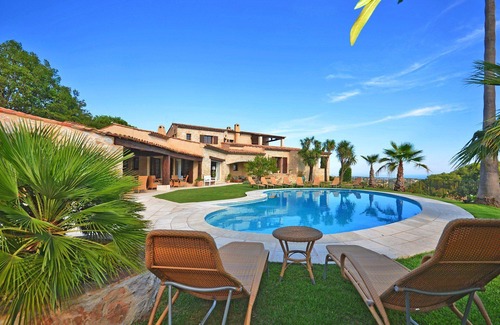 Saint-Paul-de-Vence Villa | Luxurious Villa, with Pool, Tennis, Pétanque, Bar, and Sea View
