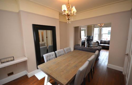 Lowestoft House | Luxurious Victorian Home by the sea - Myana House