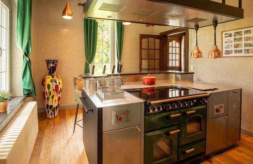 Gesves Villa | Luxurious villa with heated pool