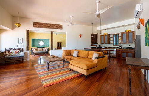 San Pedro Villa | Luxurious Villa Diamond, ocean views, Gold Standard Certified!