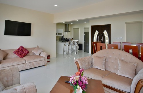 Savaneta House | Luxurious Villa Fillipe 1 Brand New! Sea View: Spacious, Private Pool & AC