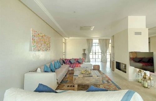 Tassoultante Villa | Luxurious villa in ville du plamier