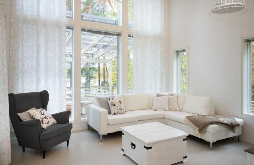 Sonka Villa | Luxurious Villa Kinos with Jacuzzi