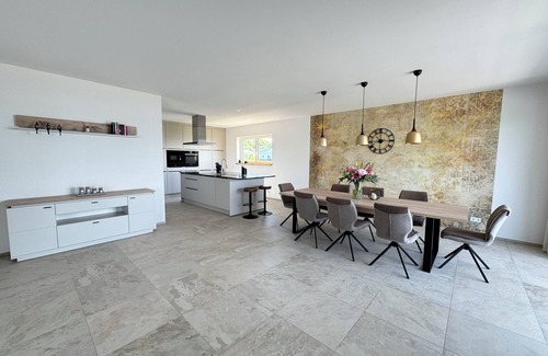 Muldestausee Villa | Luxurious Villa Möwengeflüster - 220sqm apartment for max. 8 guests + sauna by the lake