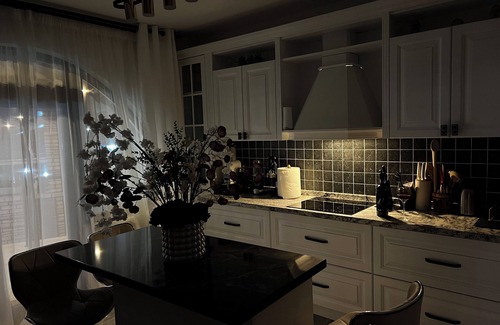 Bran Ski Chalet | Luxurious Villa Near Dracula's Castle with Indoor Pool, Theater, and More
