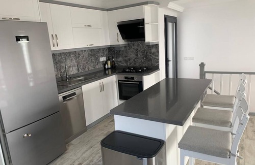 Dagbelen Villa | Luxurious Villa: New Ortho Beds, Private Pool, Sea Views, and Modern Amenities