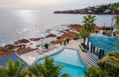 Antheor House | Luxurious villa with panoramic view, pool, Jacuzzi, private access to the sea