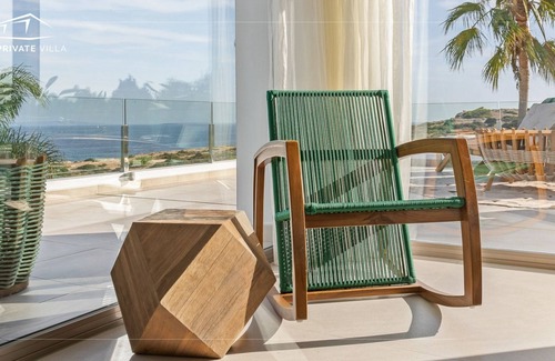 Cap Martinet Villa | Luxurious Villa with Private Bay, Pool, Terrace, Gorgeous Views