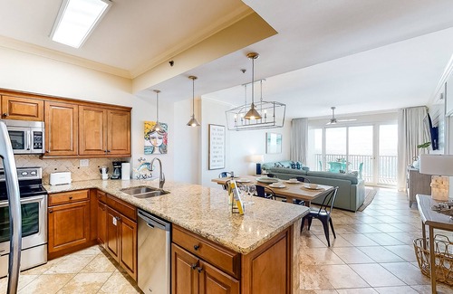 Sandestin Condo | Luxurious, waterfront condo with pools, hot tub, gym, & beach access