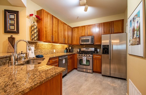 Downtown Seattle Condo | Luxurious Waterfront Penthouse 2BR/2BA + Parking!