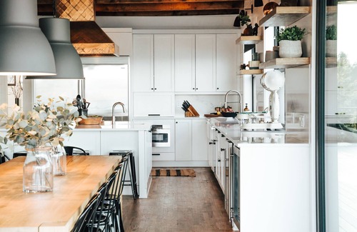 Greenbank House | Luxurious waterfront home with water views, full kitchen, & WiFi