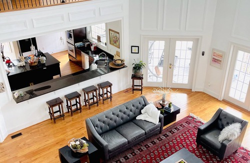 Townville House | Luxurious waterfront house on lake Hartwell 20 minutes from Clemson