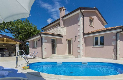 Kosinozici Cottage | Luxuriously equipped villa with private pool offers you an excellent vacation