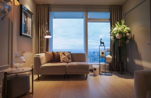 Sisli Apartment | LUXURIOUSLY FURNISHED, UNIQUELY DECORATED,WITH A BOSPHORUS VIEW, 1+1 APARTMENT.