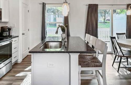 Mount Penn Apartment | Luxurorious Townhome In Reading