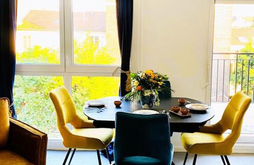 Vitry-sur-Seine Apartment | Luxury à 10mn du Centre de Paris & Free Parking