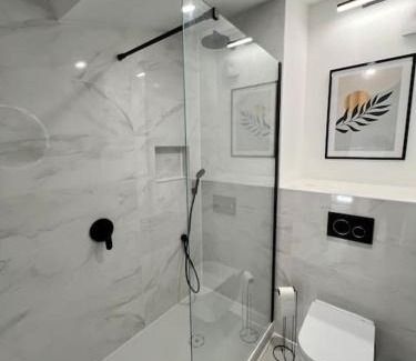 Saint-Savinien House | Luxury 1 bed house with shared pool