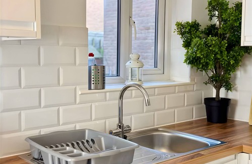 Riverside Apartment | Luxury 1 Bed London