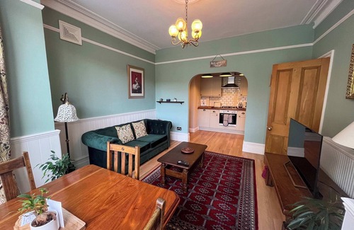 Southend-on-Sea Apartment | Luxury 1 Bedroom Apartment in Southend w Parking