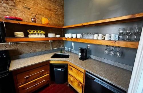 Downtown Cincinnati Apartment | Luxury 1 Bedroom Loft in Heart of Over the Rhine!