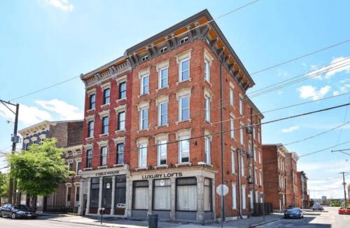 Downtown Cincinnati Apartment | Luxury 1 Bedroom Loft in Heart of Over the Rhine!