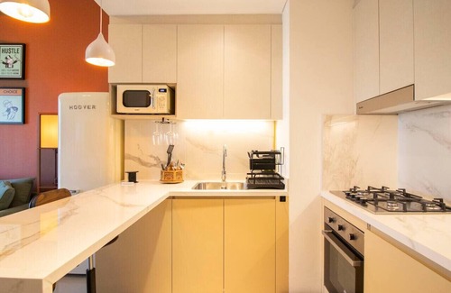 Nad Al Sheba Apartment | Luxury 1-Bedroom Overlooking Meydan Racecourse