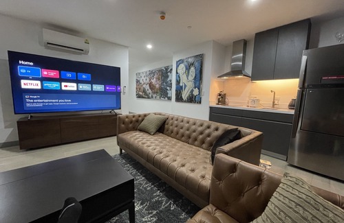 Downtown Condo | Luxury 1-bedroom penthouse condo with views & pool