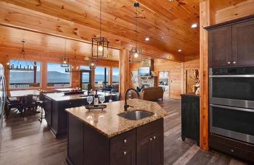Bluff Mountain Cabin | Luxury 10BR/12BA Cabin w/Indoor Pool, 2 Hot Tubs, Arcade, & Theater! Mountain Views!