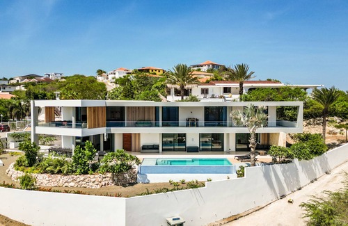 Bisento Villa | Luxury 12-Guest Villa Cas Abou: Seaview, Pool & Private Beach Access