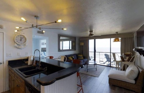 Galveston Condo | Luxury 15th flr Beachfront Condo, 4 Diamond Resort