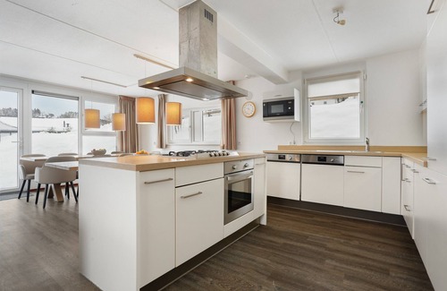 Winterberg Ski Chalet | Luxury 16-person bungalow in the holiday park Landal Winterberg