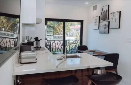 West Bay Apartment | Luxury 1Bbr 1Bath Condo in Westbay - Arza Hideaway