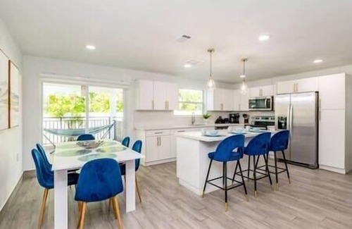 Flagami House | Luxury 1Bd/1Ba Apartment PatioBBQ. Coral Gables.
