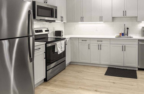 Northern Liberties Apartment | Luxury 1BD | 2 Beds | Northern Liberties