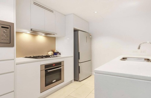 Brisbane Central Business District Apartment | Luxury 1Bed Skytower | Stunning City & River Views