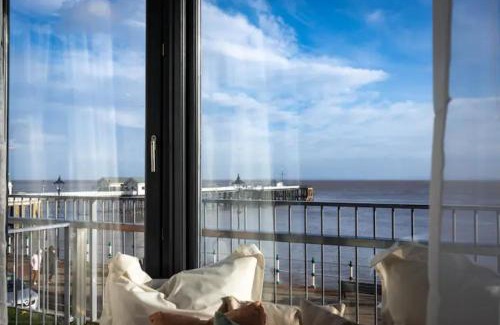 Penarth Apartment | Luxury 1BR Seafront Apartment
