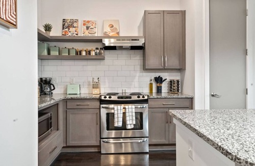 Reynoldstown Apartment | Luxury 1BR w/Terrace & Parking by Beltline