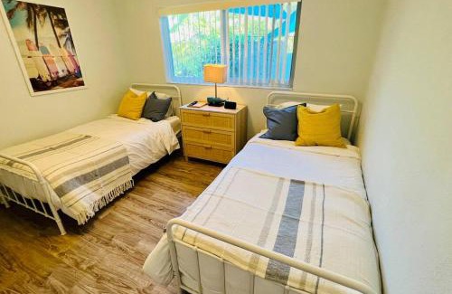 Port Canaveral Villa | Luxury 2/2 private oasis w/Hot Tub walk to Beach