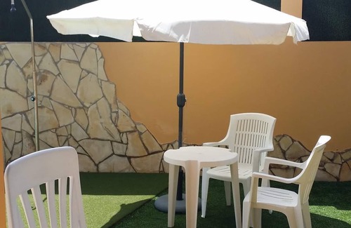 Corralejo Villa | Luxury 2 bedroom villa with private heated pool and free WIFI
