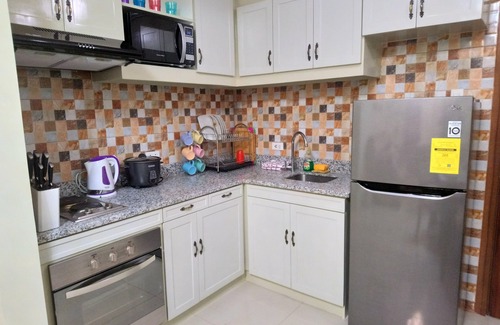 Cebu Apartment | Luxury 2-bed 2-bath, central Cebu City, excellent views